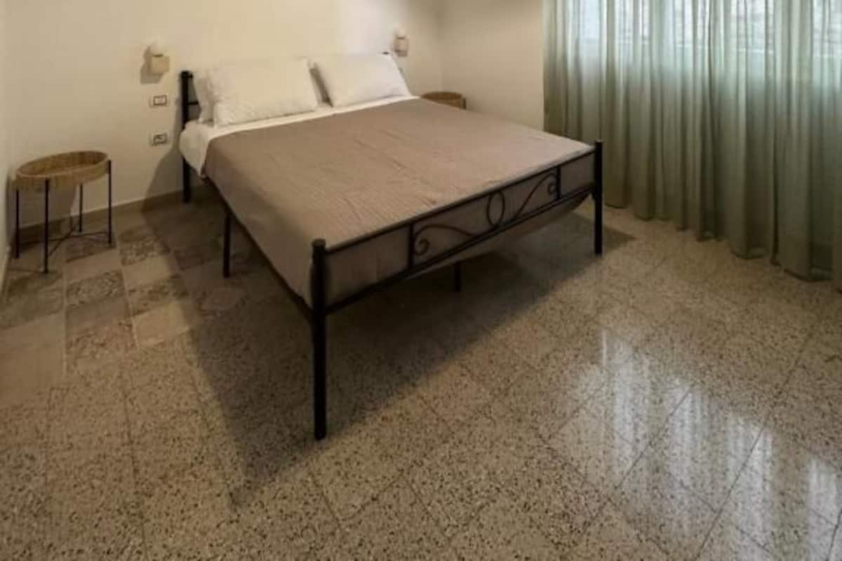 Double Room | Individually decorated, individually furnished, desk, free WiFi