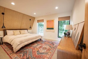 2 habitaciones, tabla de planchar con plancha, wifi y ropa de cama
