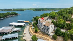 Exterior - Cozy Lakefront 2BR Condo Near HH, Golf, Dining & The Strip (Lake Ozark)