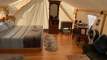 1 camera, accesso a Internet, lenzuola