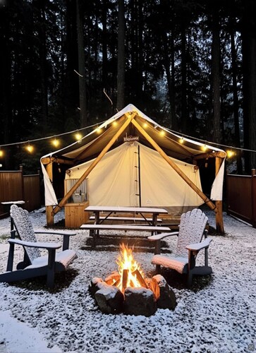 Umpqua National Forest Glamping Tent Explorer - Near Crater Lake & Umpqua Hot Springs