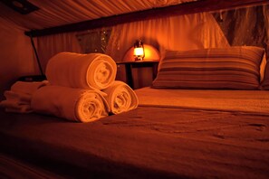 1 غرفة نوم وخدمة الإنترنت وملاءات أسرّة