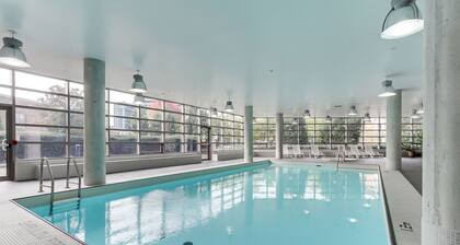 King West Sunset Apartment