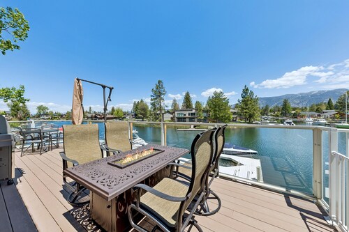 Tahoe Keys Lakefront 5BR 4BA Hot Tub, Billiards