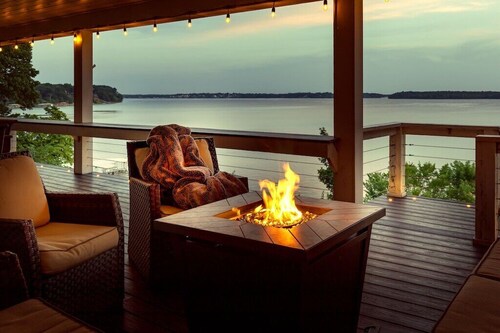 Grand Lakefront Oasis Hot Tub Dock UTV Trails