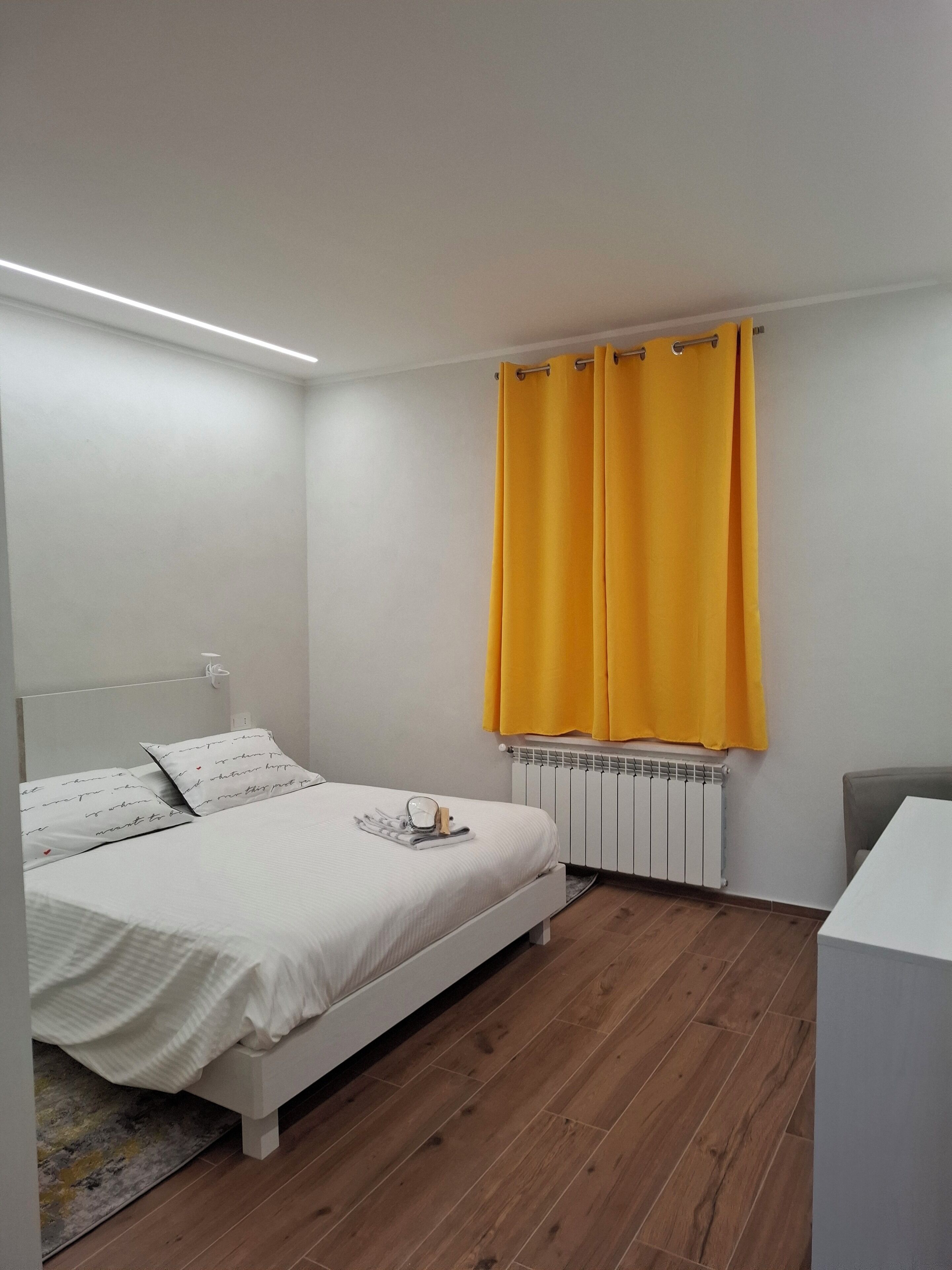 Deluxe Apartment, Garden View | Blackout drapes, iron/ironing board, free WiFi