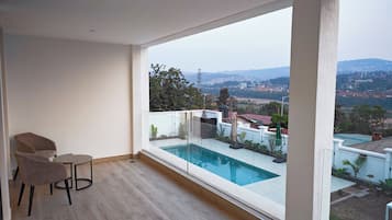 Deluxe Double or Twin Room | Terrace/patio