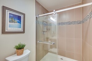 Hair dryer, towels - 1 Mi to Pompano Beach Pier: Pet-Friendly Studio! (Pompano Beach)