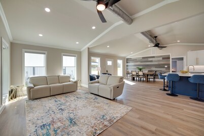 Fish, Boat & Relax! Lake Fork Home w/ Shared Dock