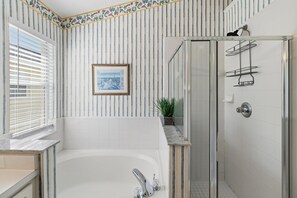 Hair dryer, towels - Private Pool house with private pool, and lake view!! (Kissimmee)