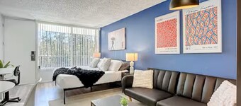 King Studio Escape | 5 Min to DT & Jacksonville U