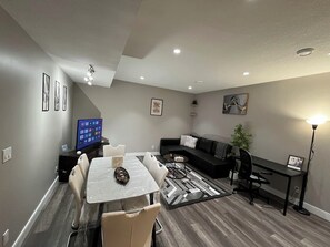 Interior - Cozy 2BR Retreat | Edmonton SW | Smart TV + Wi-Fi (Edmonton)