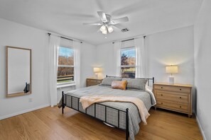 Bügeleisen/Bügelbrett, WLAN, Bettwäsche