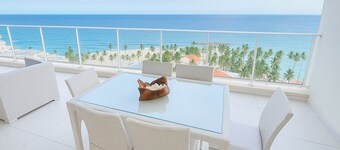 Hemingway By YellowKey