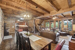 Interior - Lakeside Lodge Retreat | Luxury Cabin on Watts Bar (Spring City)
