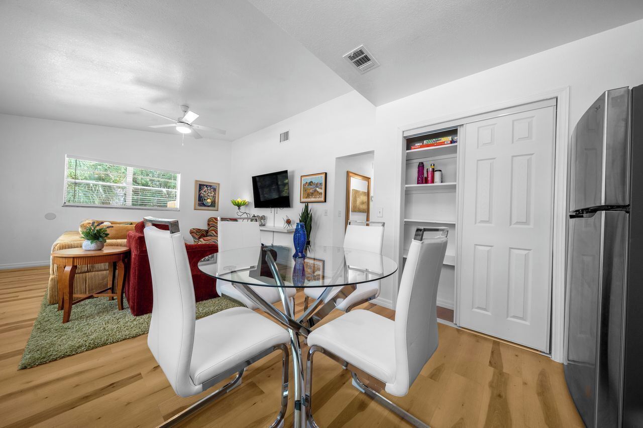 House, 3 Bedrooms, Non Smoking, Pets allowed | Dining room