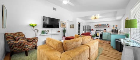 House, Non Smoking, Pets allowed | Living area