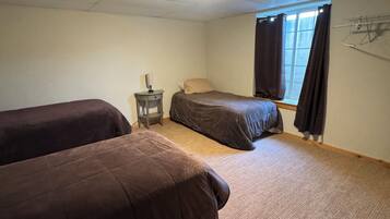 8 soverom, strykejern/-brett, wi-fi og sengetøy