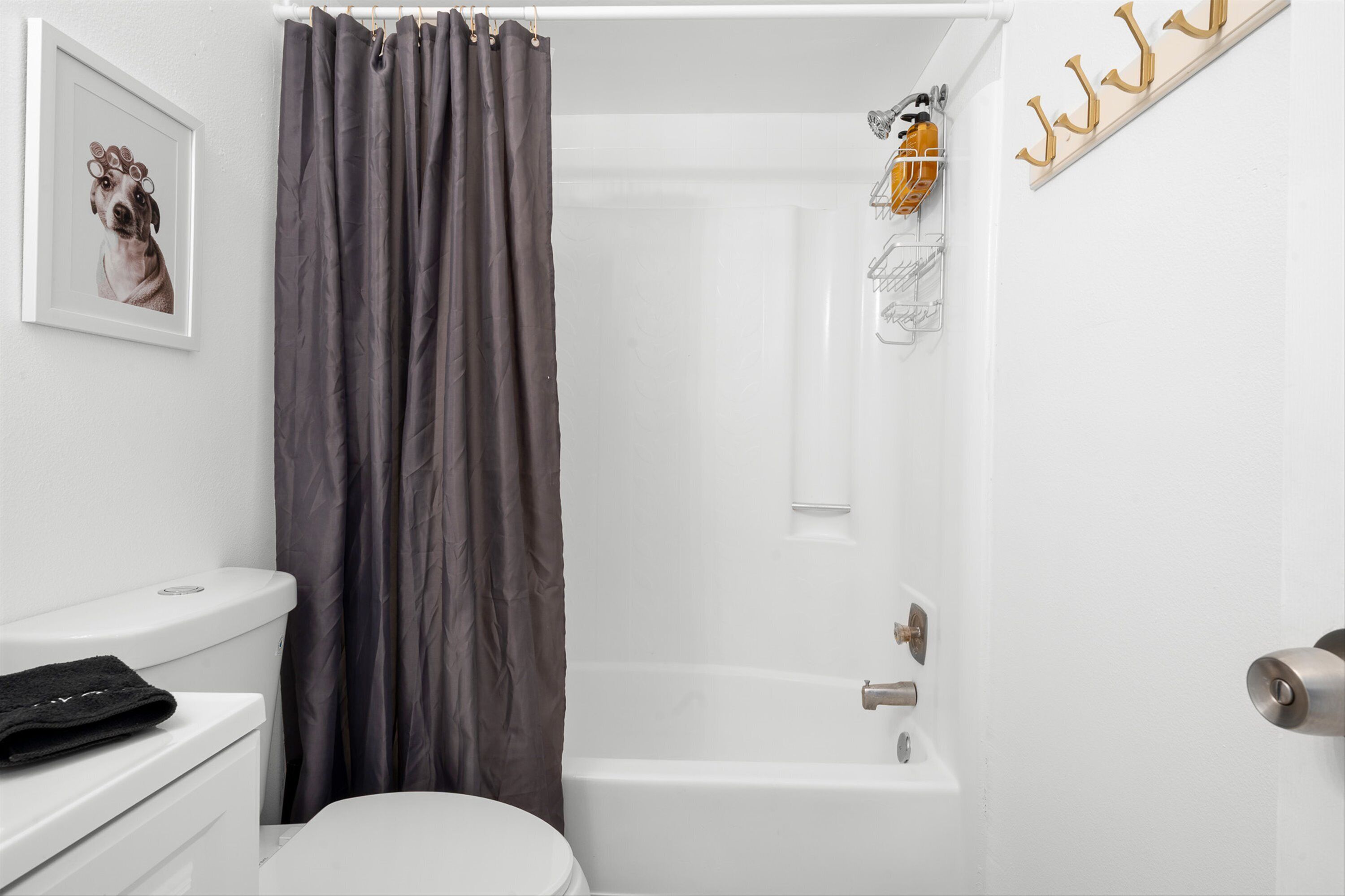 Maison, 3 chambres, non-fumeurs, animaux de compagnie acceptés | Salle de bain | Articles de toilette gratuits, sèche-cheveux, serviettes fournies, savon