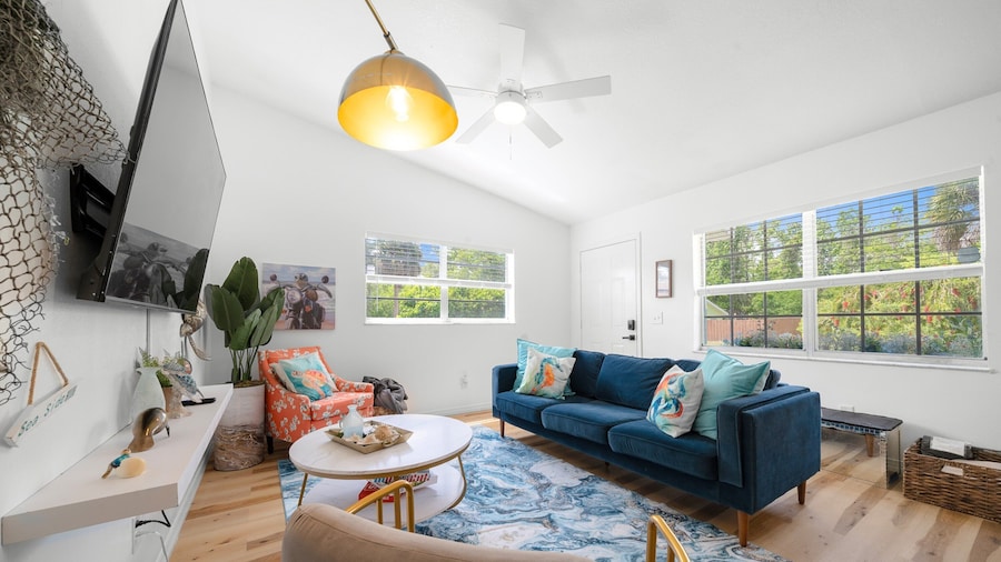 Manatee Cove Retreat | Pet-Friendly Coastal Home Sleeps 6
