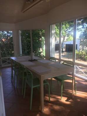 Dining - House near La Source beach (Pornic)