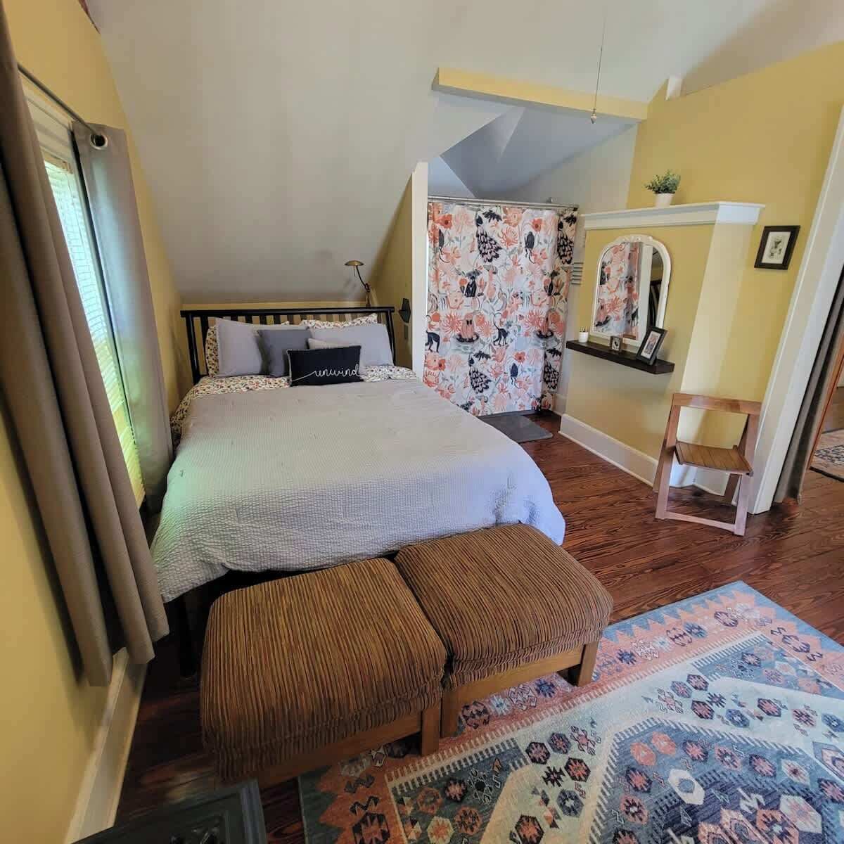 1 habitación, tabla de planchar con plancha, wifi y ropa de cama 