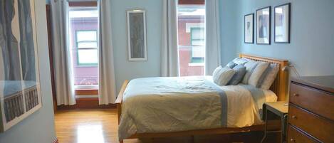 1 bedroom, desk, iron/ironing board, WiFi