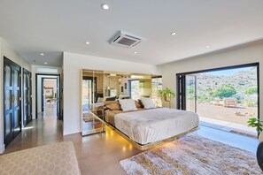 4 Schlafzimmer, Bügeleisen/Bügelbrett, WLAN, Bettwäsche
