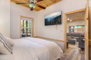 3 Schlafzimmer, Schreibtisch, kostenloses WLAN, Bettwäsche