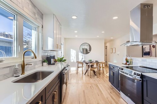 Boulder Bliss on the South Side