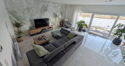 Ruhiges Apartment im GrĂŒnen Kreischa bei Dresden