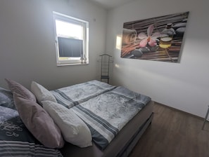 2 habitaciones, wifi gratis y ropa de cama