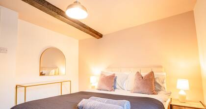 Charming 2-Bed Apartment in Bewdley Town Centre