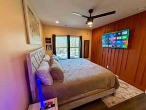 2 habitaciones, tabla de planchar con plancha, wifi y ropa de cama