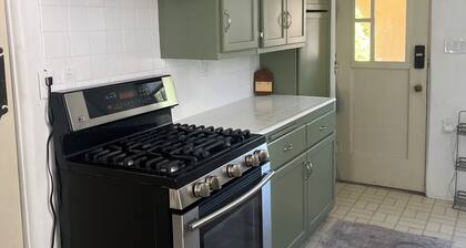 The Magic Castle Unit2 Six Flags, Universal, LAX