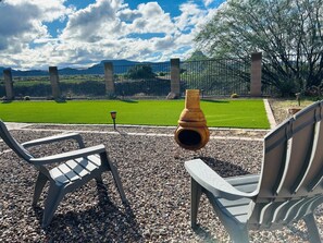 Property grounds - Desert Oasis – Spacious Retreat with Mountain Views (Tucson)