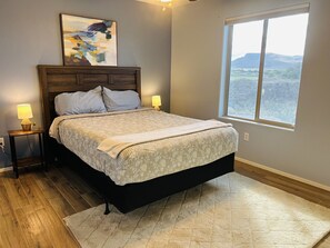 Room - Desert Oasis – Spacious Retreat with Mountain Views (Tucson)