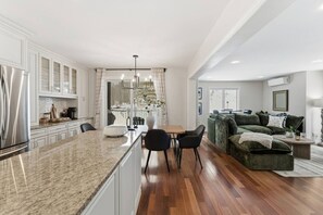Interior - Charming 3BDR|Ski-In/Ski-Out Tremblant (Mont-Tremblant)