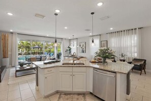 Interior - Amazing 6BR Disney - Universal @Encore Resort -460 (Kissimmee)