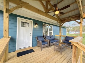 Terrace/patio - Willow Waterfront Lodge, Auburn (Opelika)