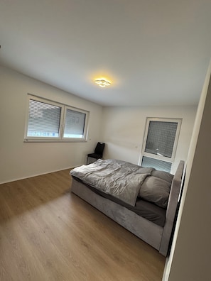 4 bedrooms, iron/ironing board, WiFi, bed sheets - House in Hanover (Hannover)