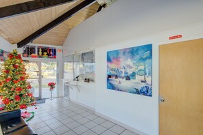 Reception - Leeward Motel By Capital O North Miami Beachside (North Miami)