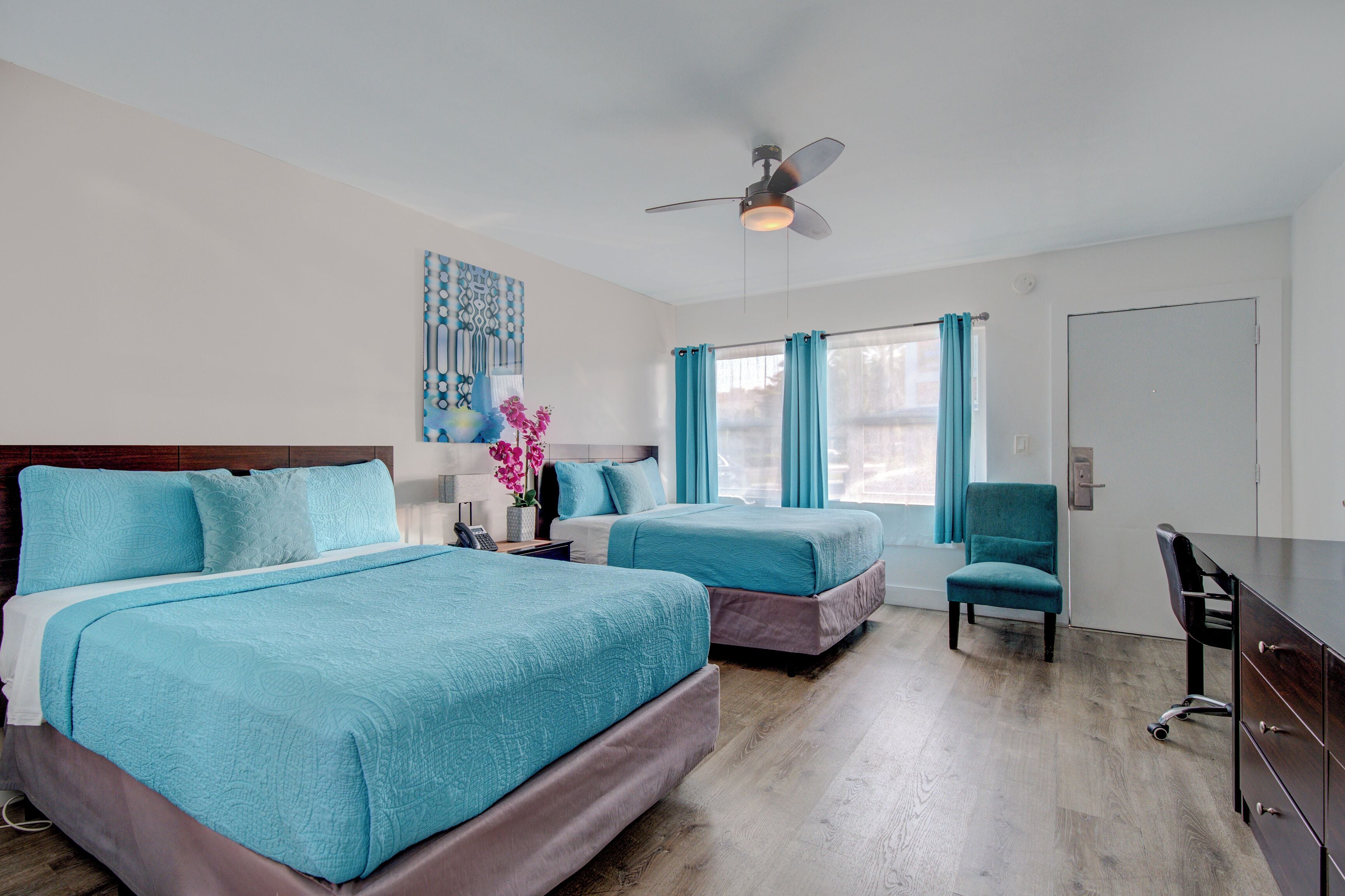 Room, Non Smoking (2 Full Beds) | Free WiFi, bed sheets