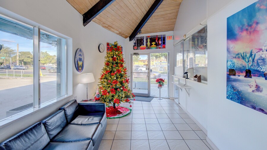 Leeward Motel By Capital O North Miami Beachside