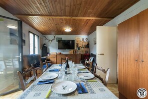 Dining - Le Chalet Barimale - MELLES (MELLES)