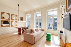 TV - VIVA - VIVA Quinta Modernista Flat (Porto)