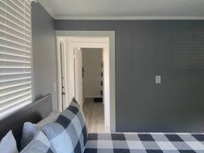 1 slaapkamer, een bureau, wifi