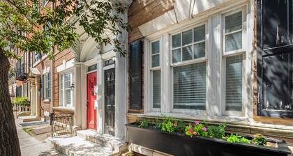 Spacious 4BR Rittenhouse Square Retreat
