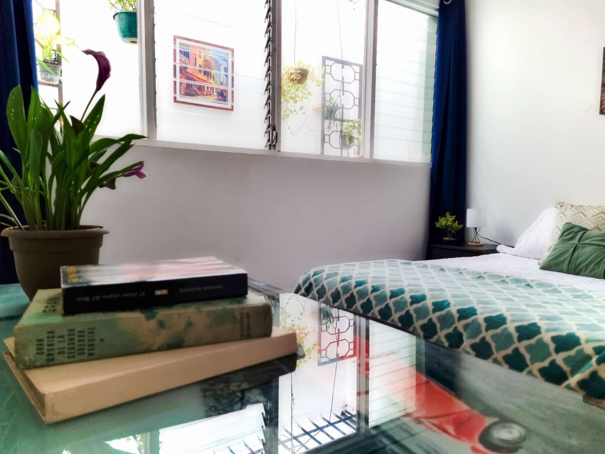 1 bedroom, desk, WiFi, bed sheets