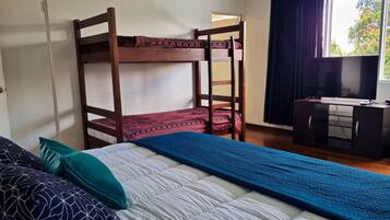 Bureau, Wi-Fi, draps fournis